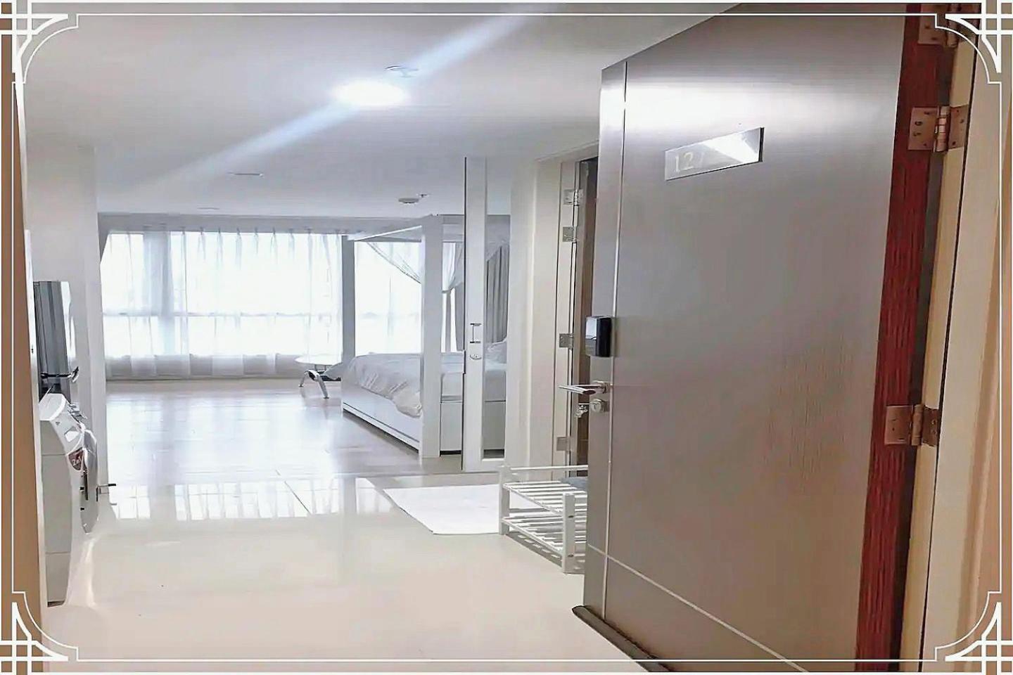 Apartment In Heart Of